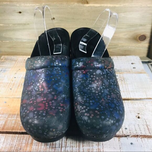 Dansko Multi patterned professional clogs - Picture 4 of 7